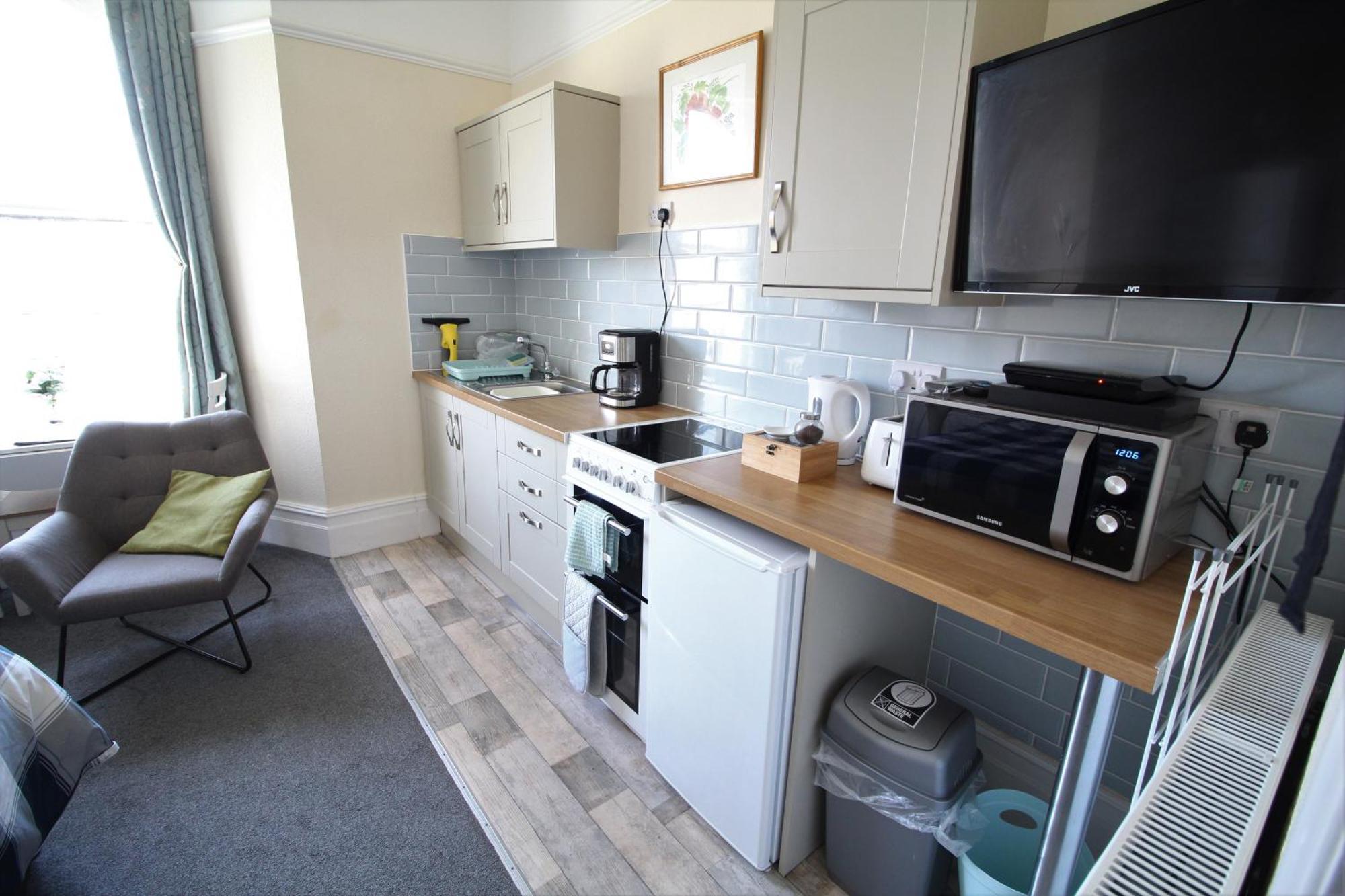 Chelston Dene Holiday Apartments Torquay Room photo